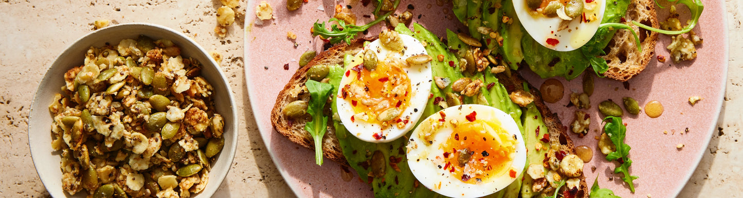 Avocado toast with Struesli savory + see granola